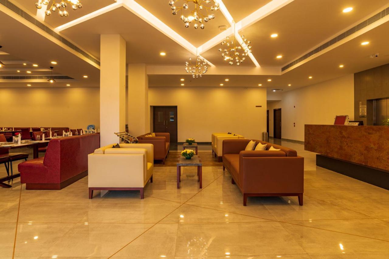 Arctic Hotel Kochi Exterior foto