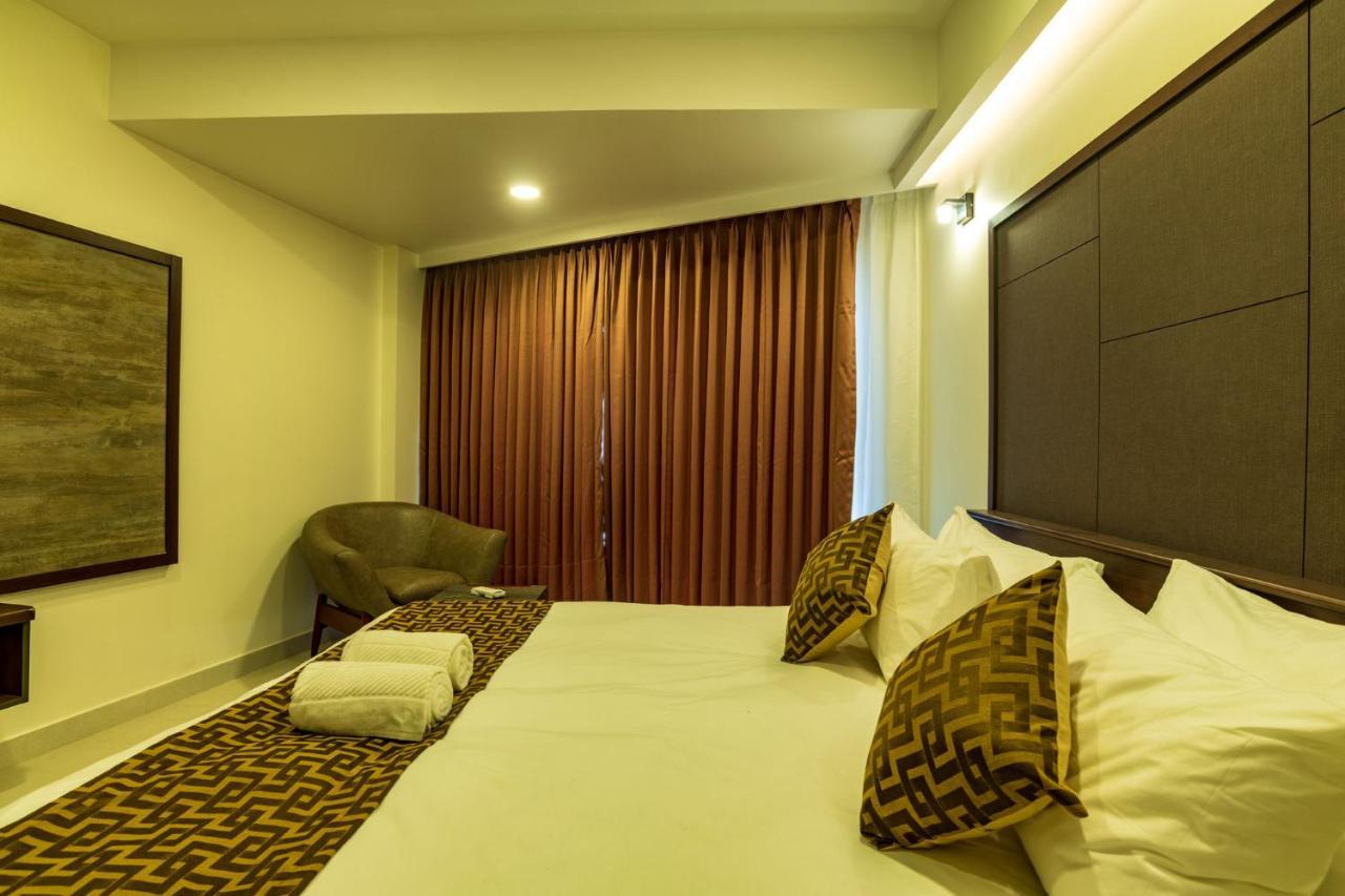 Arctic Hotel Kochi Exterior foto