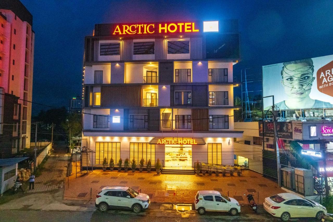 Arctic Hotel Kochi Exterior foto